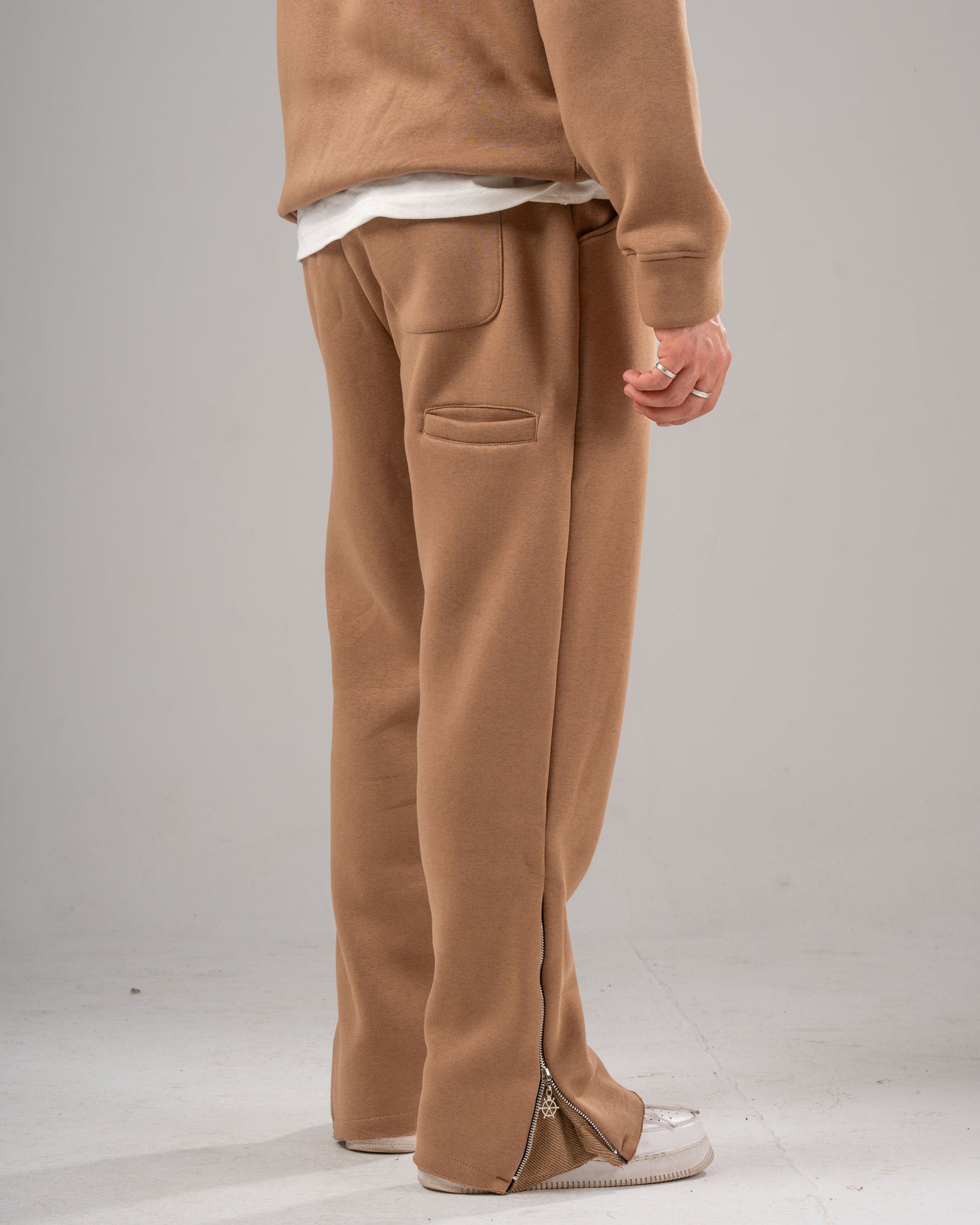 Premium 20 OZ Bazic Sweatz - Unisex KHAKI